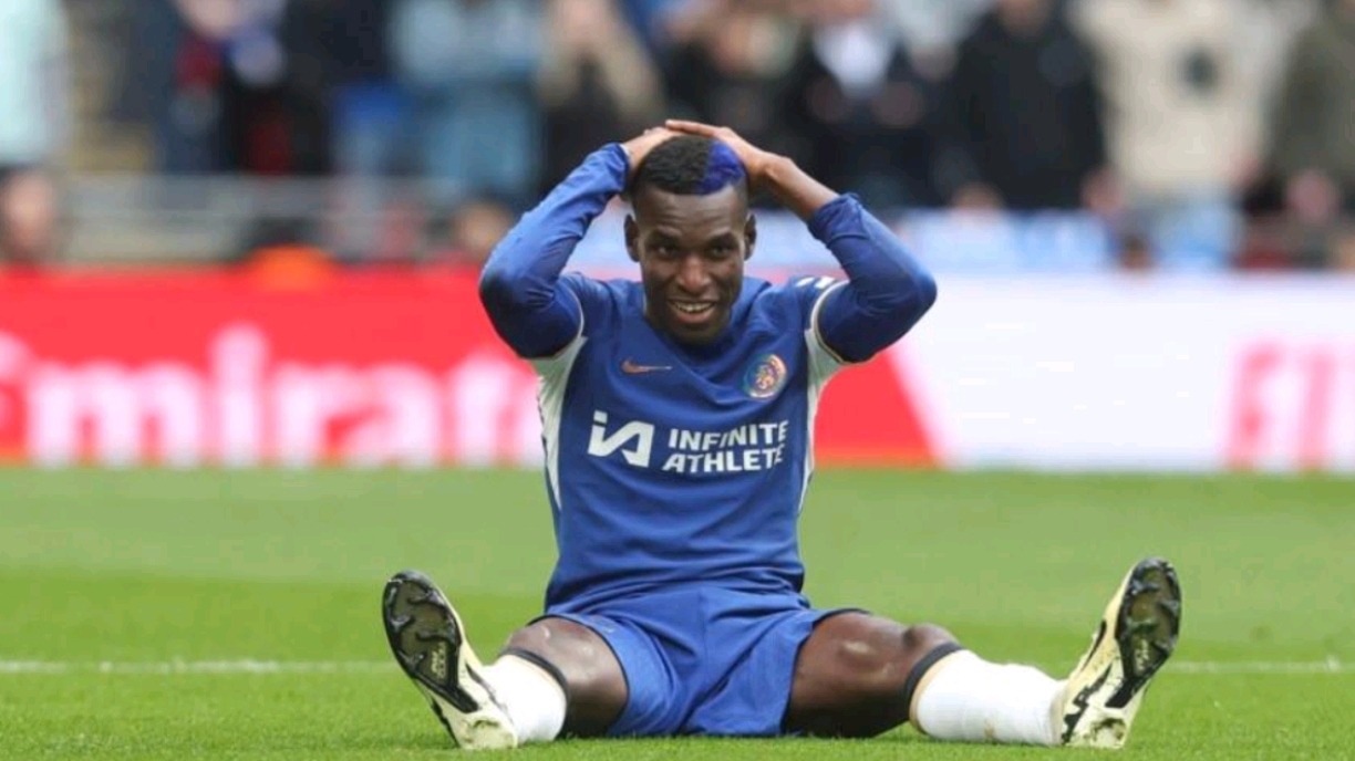 星空体育app下载-切尔西训练开放日，国际比赛日单刀错失引欢呼，NBA季后赛在即，医务组通报恢复的简单介绍